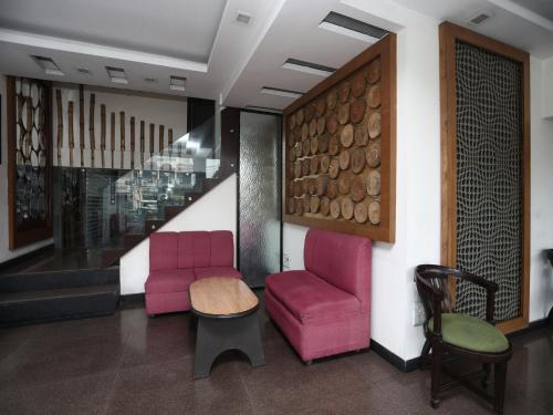Hotel Yadu Residency,Noida>>Meerut,3 star