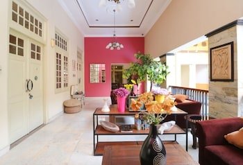 le krasak boutique hotel