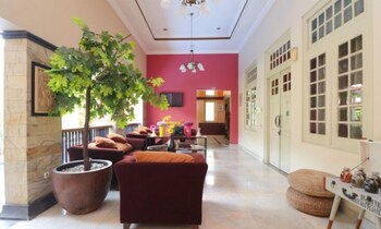 Le Krasak Boutique Hotel,Sewon>>Magelang,3 star