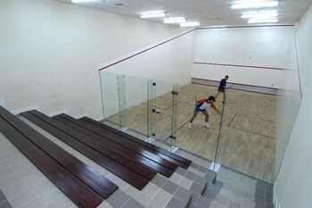 batavia hotel and serviced apartments