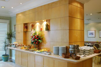 batavia hotel and serviced apartments