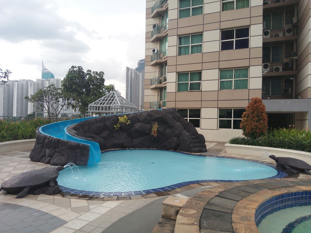 batavia hotel and serviced apartments