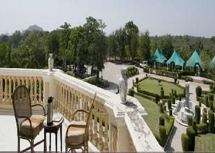 Balaram Palace Resort,Chitrasani,2 star