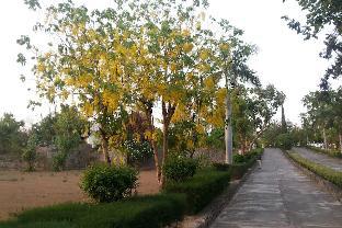 Balaram Palace Resort,Chitrasani,2 star