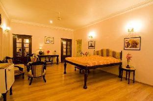 Balaram Palace Resort,Chitrasani,2 star