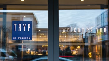 tryp by wyndham antwerp hotel