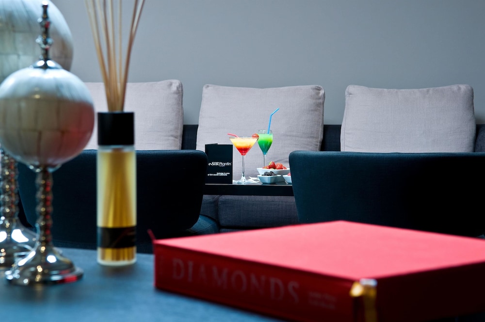 tryp by wyndham antwerp hotel