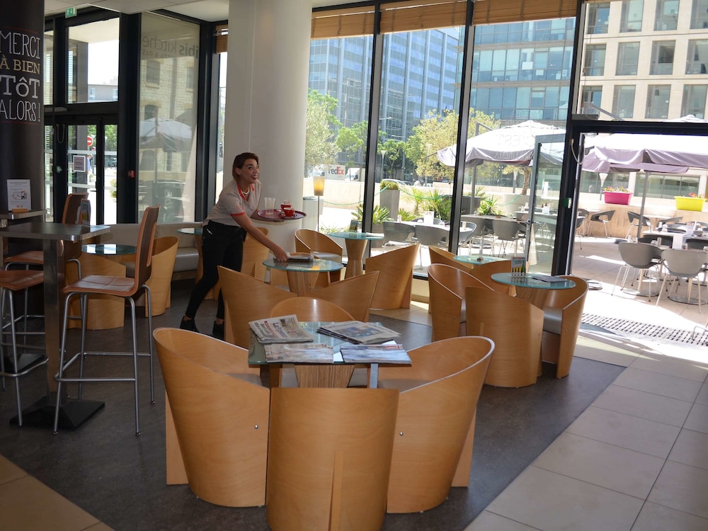 ibis marseille centre euromed