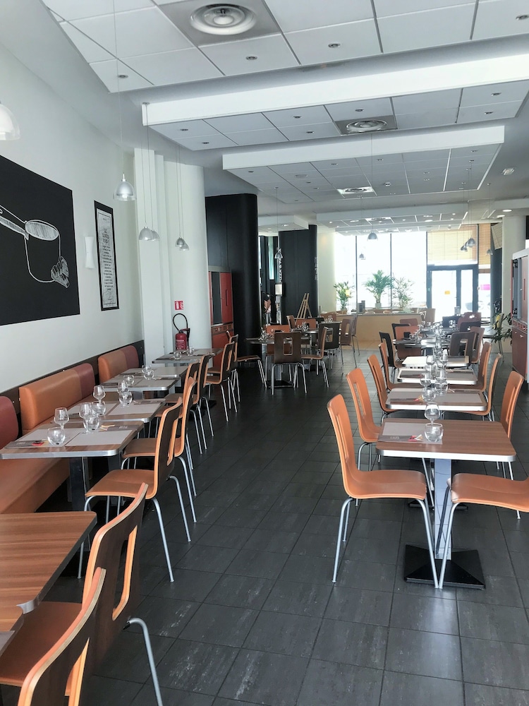 ibis marseille centre euromed