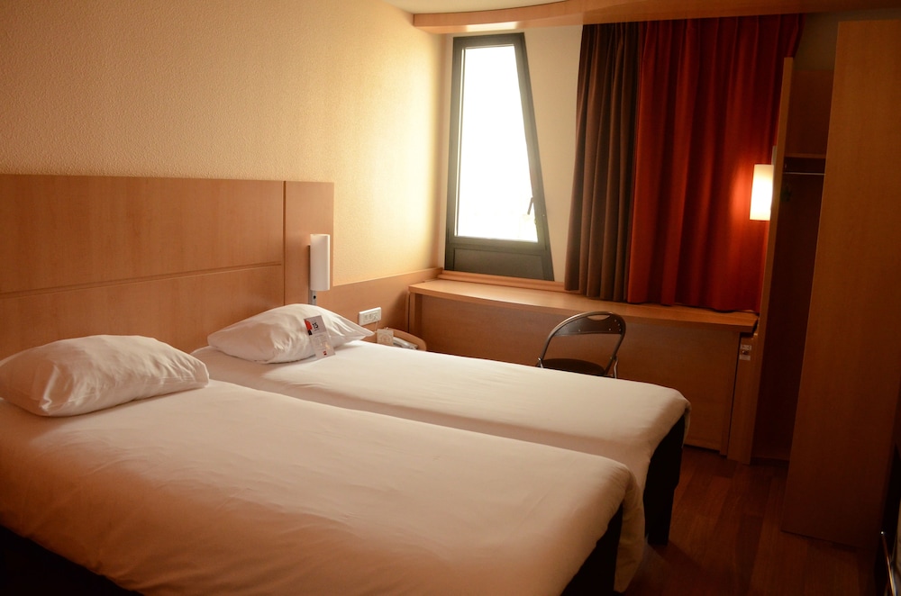 ibis marseille centre euromed