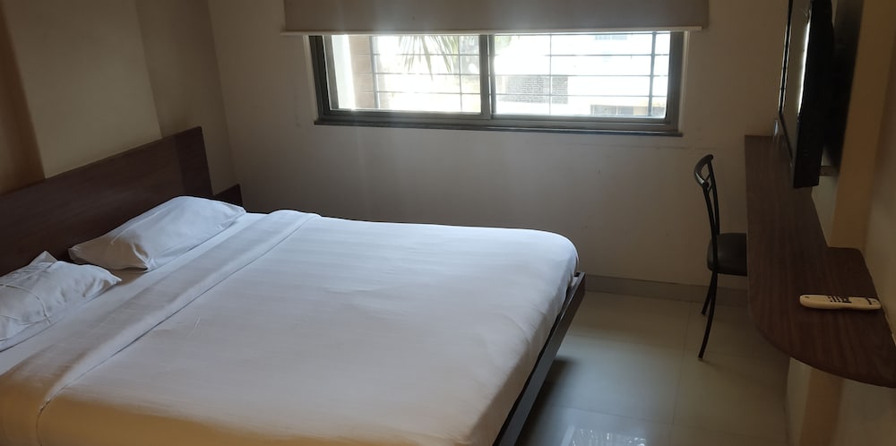 hotel sai palace budget