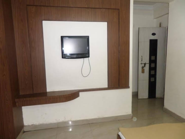 hotel sai gangotri