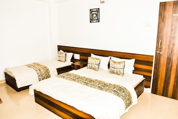 Hotel Sai Gangotri,Nagar Manmad Road/Near St Stand,2 star