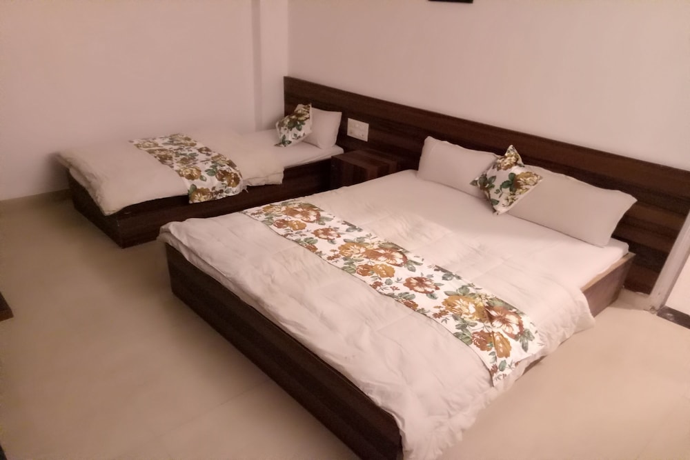 hotel sai gangotri
