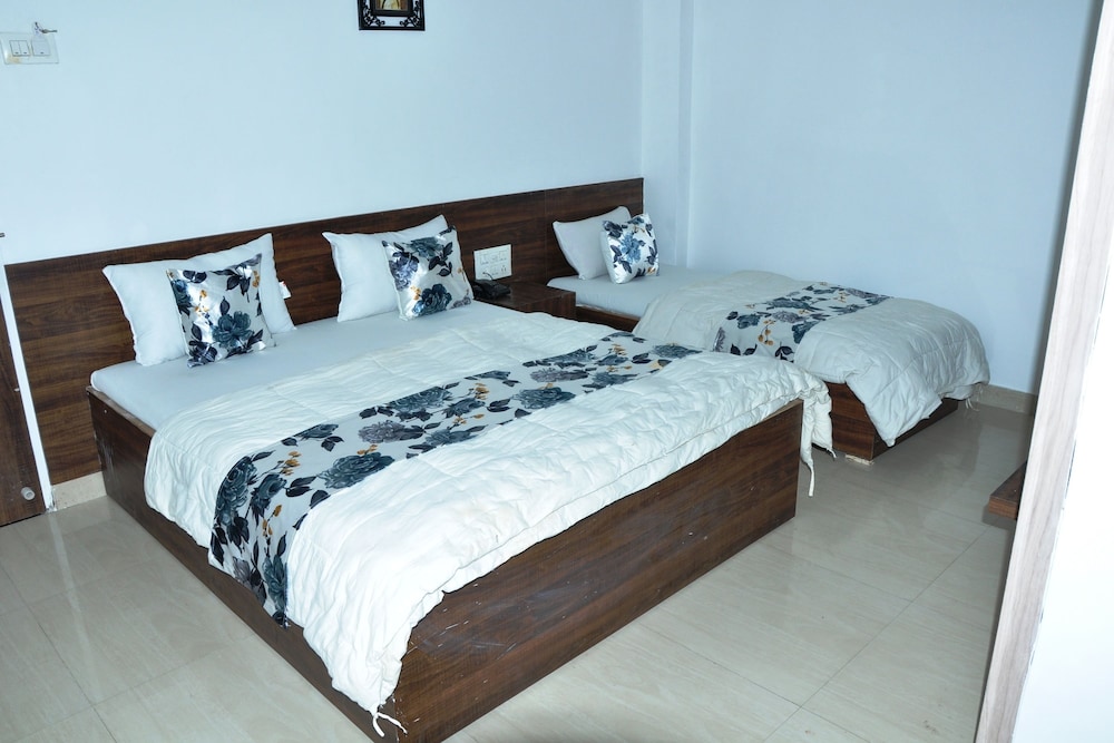 hotel sai gangotri