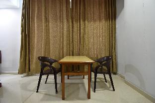 Hotel Vihar Deluxe Ratnagari,Main Road,3 star