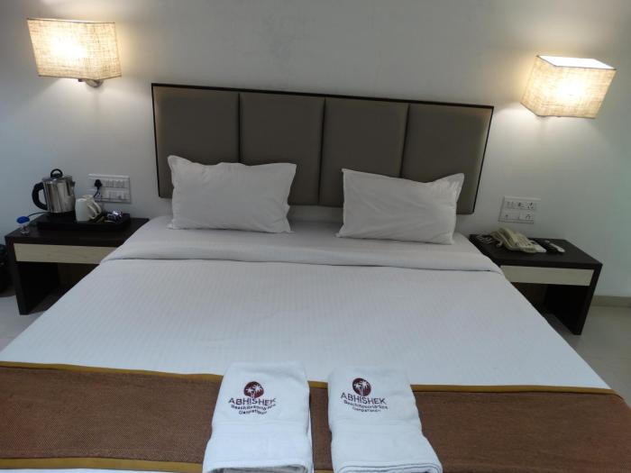abhishek beach resort and spa