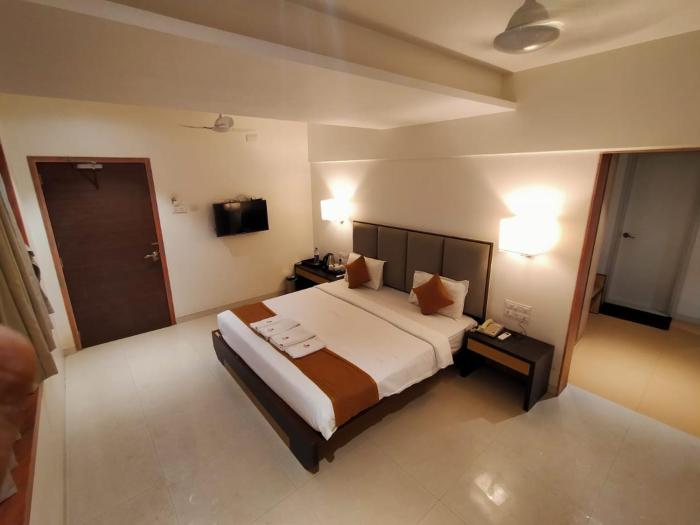 abhishek beach resort and spa