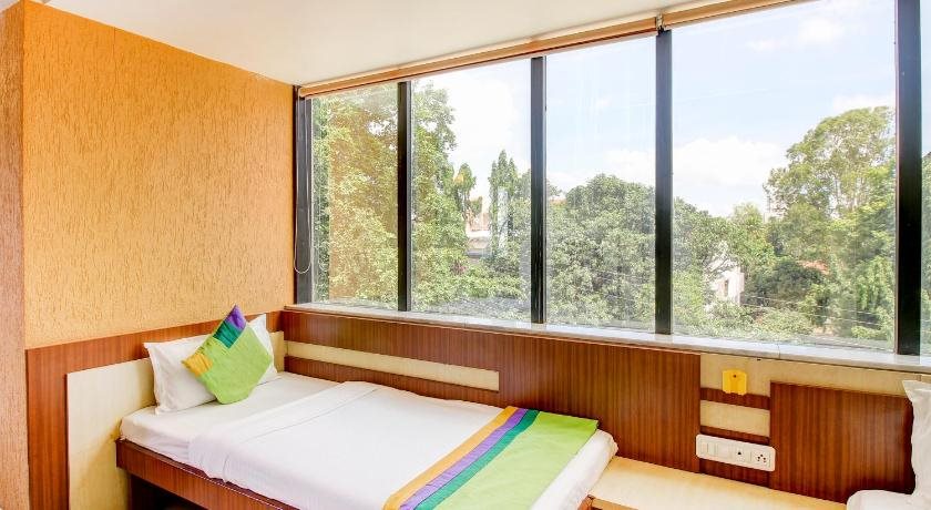 hotel samrat