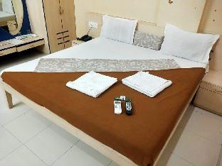 Hotel De Rajnigandha,Nashik Pune Road,2 star