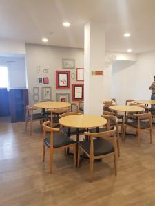 Hotel Woodlands,Near Sitabuldi Fort,3 star