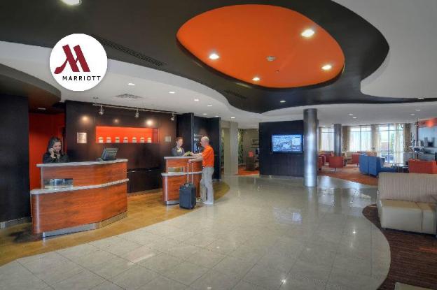 courtyard by marriott medford airport