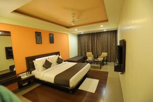 Krushnai Resort,Lonavala>>Kune N.M.,3 star