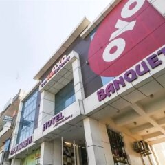 Hotel Gian Residency,Railway Road,3 star