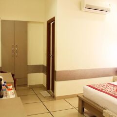 Hotel Gian Residency,Railway Road,3 star
