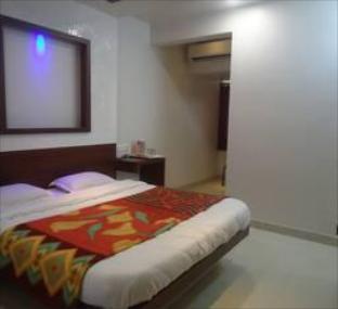Hotel Sony Palace, Kolhapur,New Shahupuri/Station Road,2 star