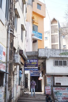 Hotel Aashish Deluxe Kolhapur,,4 star