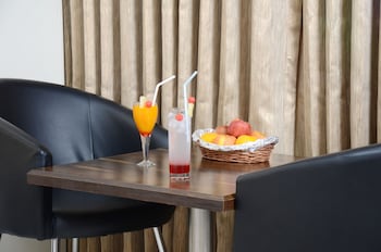 hotel neelams countryside