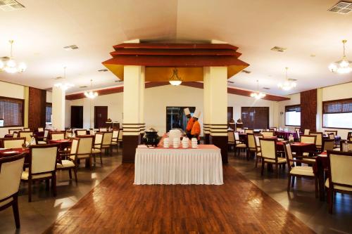 camel valley resort and spa