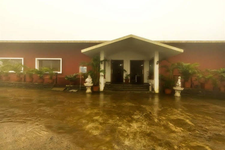 camel valley resort and spa