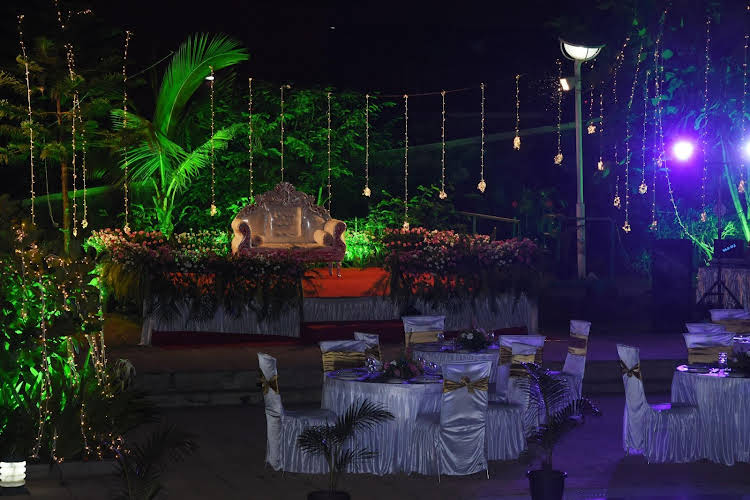 camel valley resort and spa