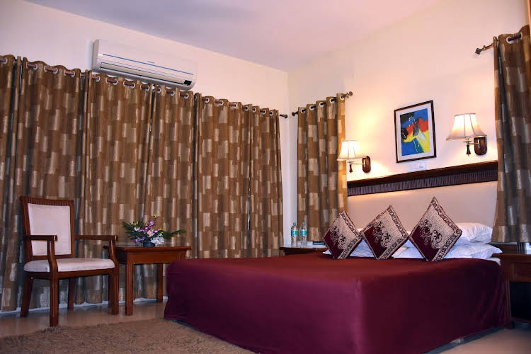 camel valley resort and spa