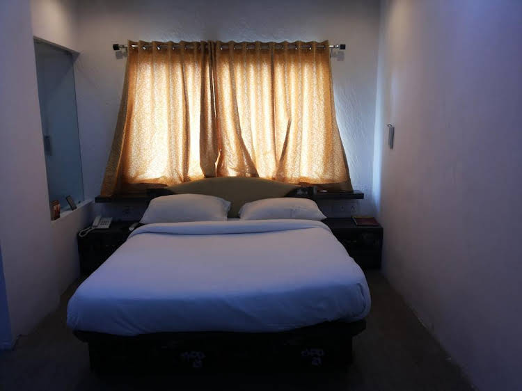 hotel kanchan tilak