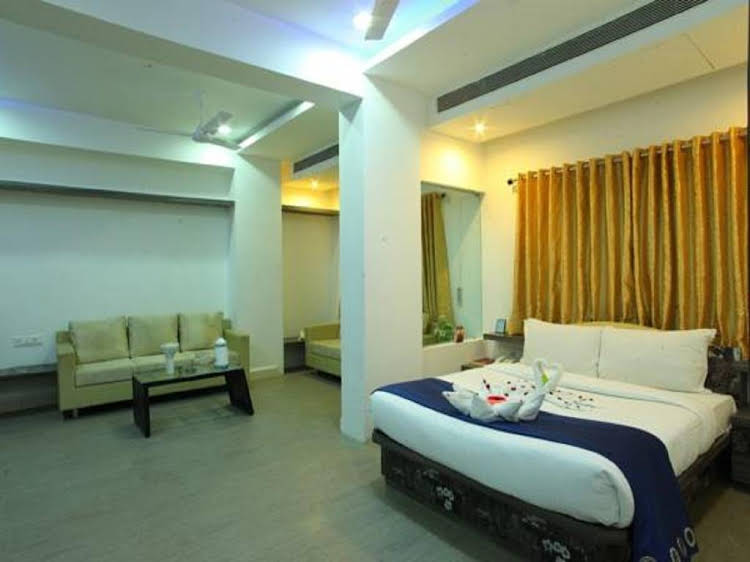 hotel kanchan tilak