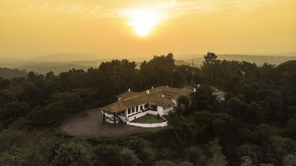 pollibetta bungalow coorg