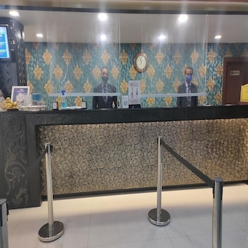 hotel avn grand