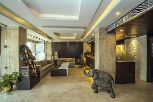 B.S.Park Plaza,Bistupur,3 star