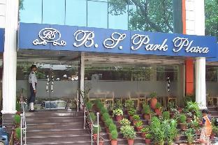 b s park plaza