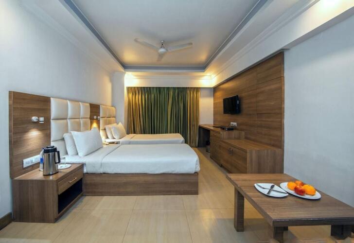 b s park plaza