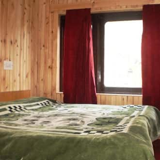 Hotel Sun Shine,Laripora>>Pahalgam,2 star