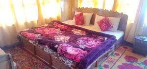 New Snow View Resort Pahalgam,Chandanwari Road,5 star