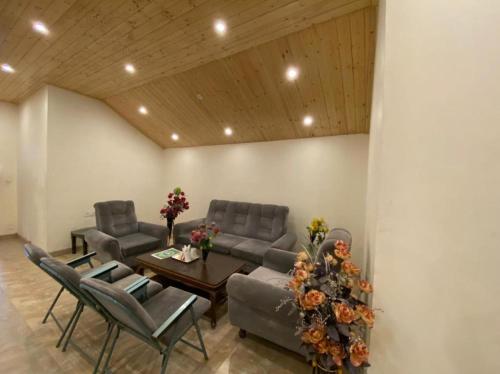 hotel hadimba palace manali