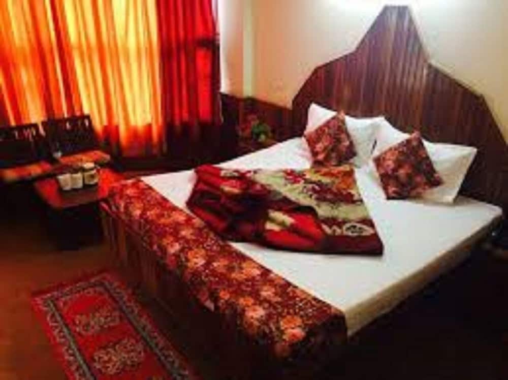hotel hadimba palace manali