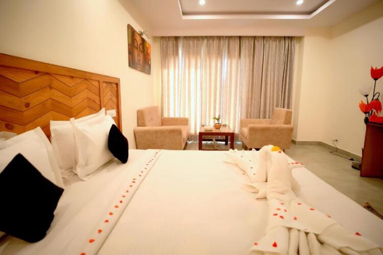 hotel shivalik