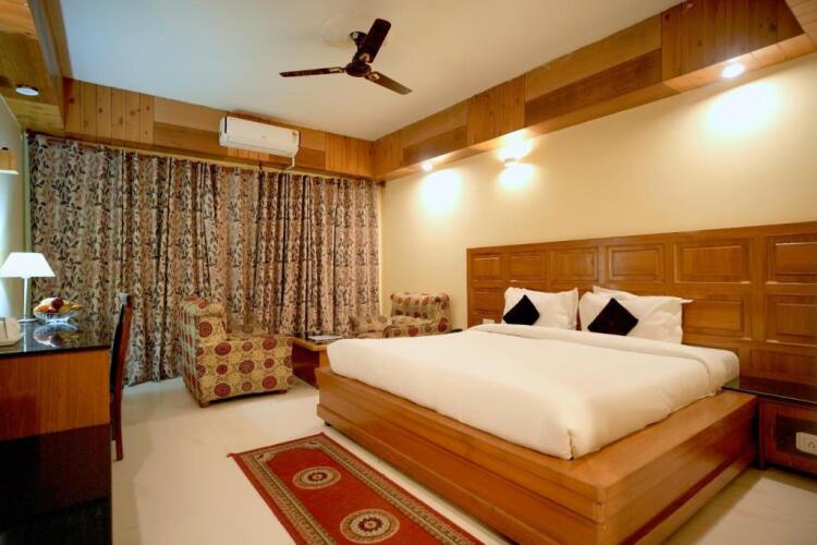 hotel shivalik