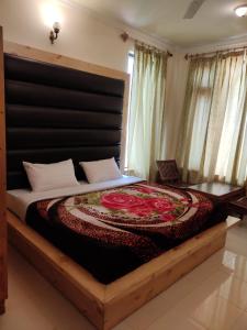 Greenwoods Inn,Himachal Pradesh>>Dharamshala,3 star